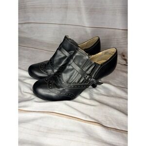 Bass Natalie Heeled Ankle Bootie 8.5M Black Wingtip Steampunk Preppy Goth Office